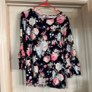 Dainty Jewell’s Lg. Top